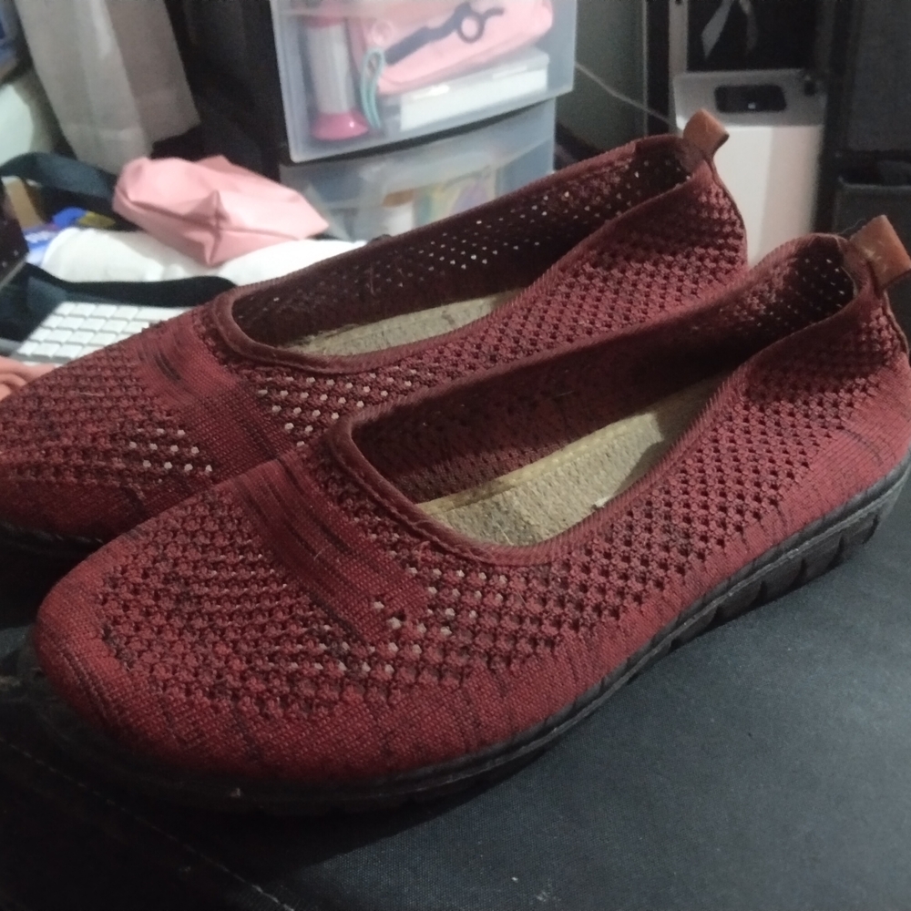 Women's Burgundy Knit Loafers